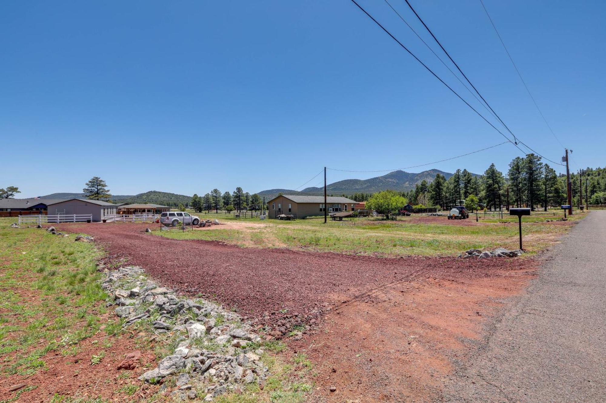 Williams Home With Fire Pit And Mountain Views! Eksteriør bilde